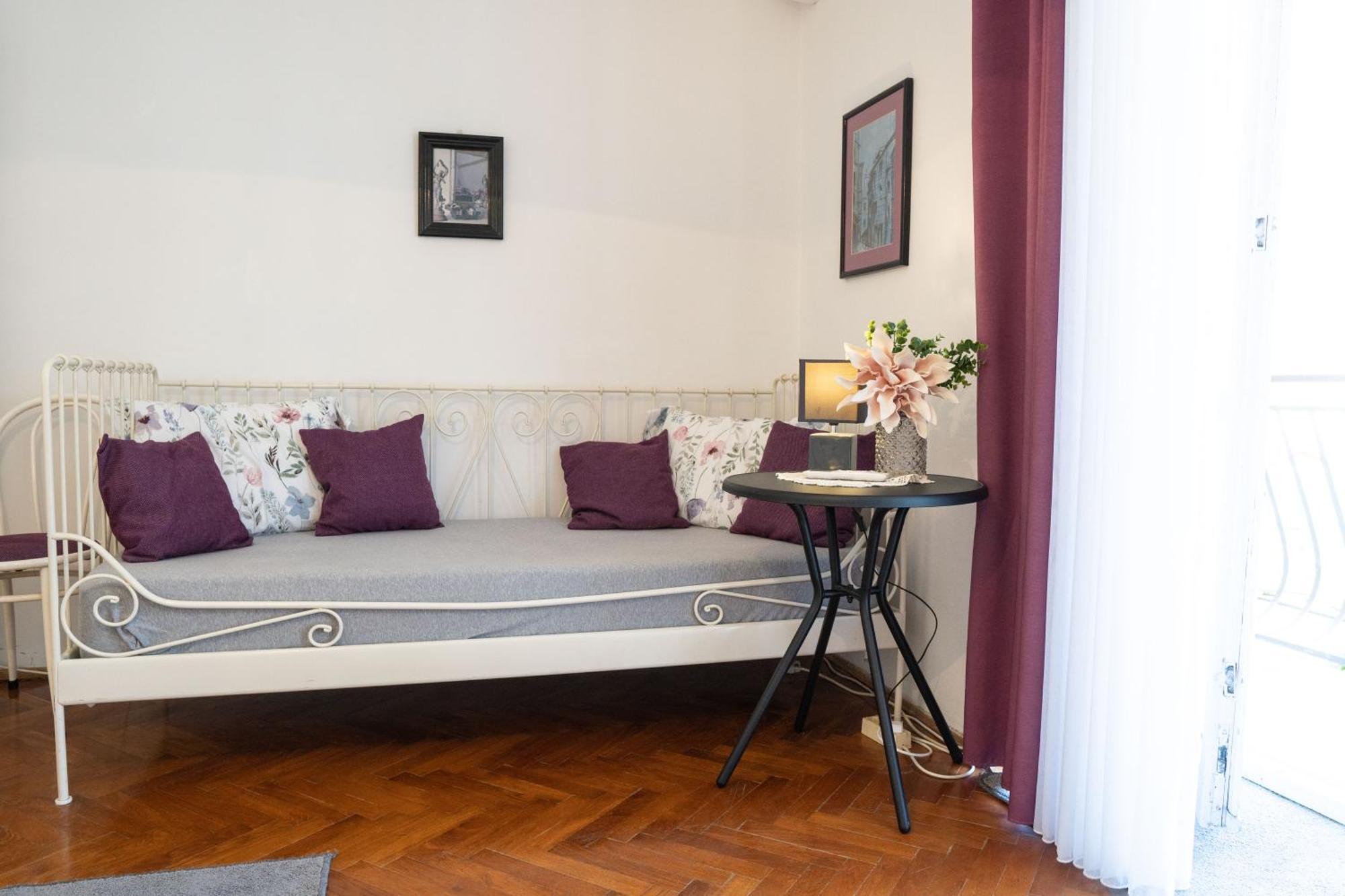 M&B Apartment Cattaro Esterno foto